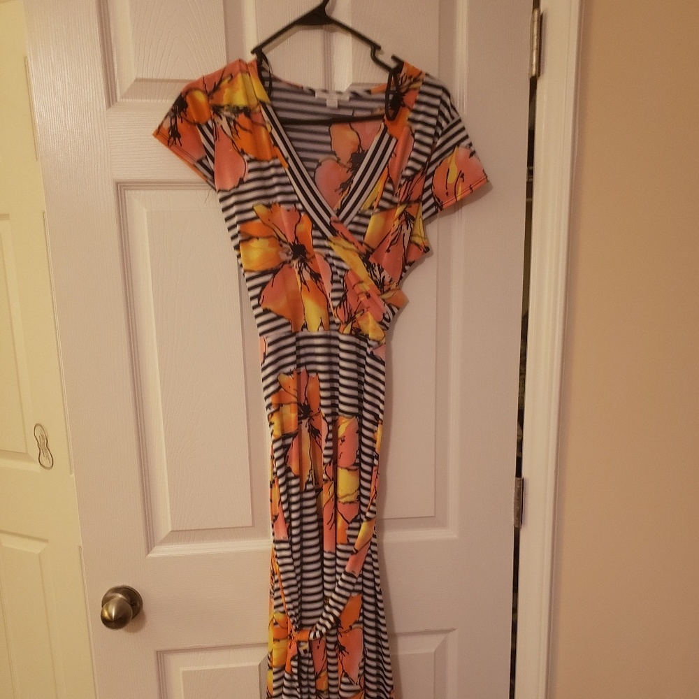 Womens floral maxi dress